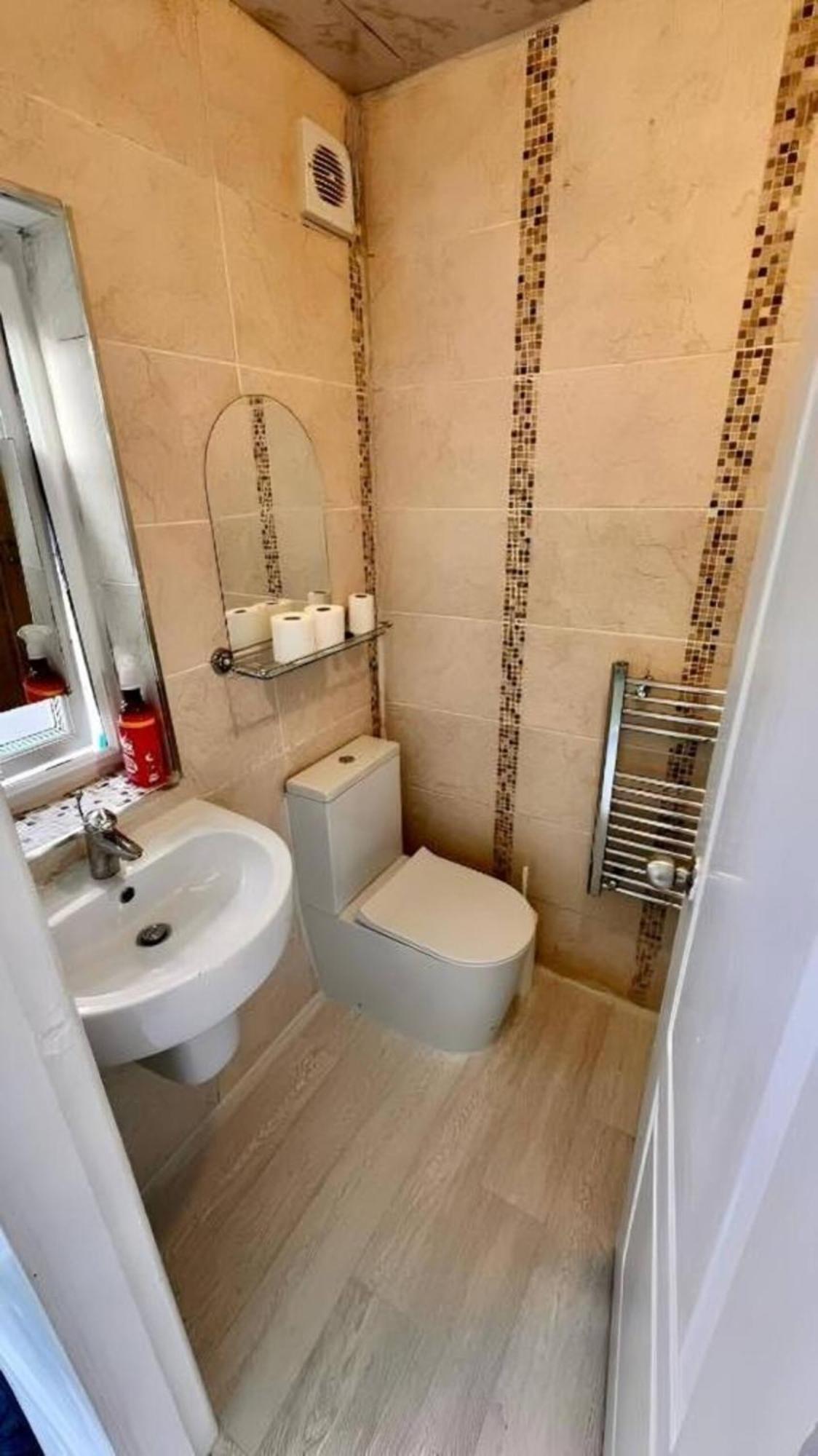 Private Single Room With Ensuite In Chorlton Manchester Exteriér fotografie